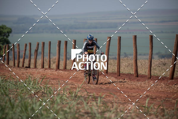 Buy your photos of the eventCROSS DUATHLON on Fotop