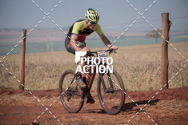 Buy your photos of the eventCROSS DUATHLON on Fotop