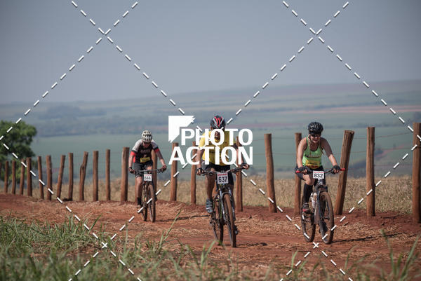 Buy your photos of the eventCROSS DUATHLON on Fotop