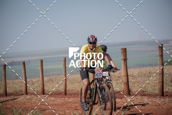 Buy your photos of the eventCROSS DUATHLON on Fotop