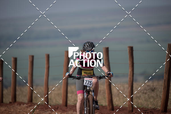 Buy your photos of the eventCROSS DUATHLON on Fotop