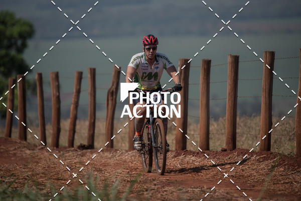 Buy your photos of the eventCROSS DUATHLON on Fotop