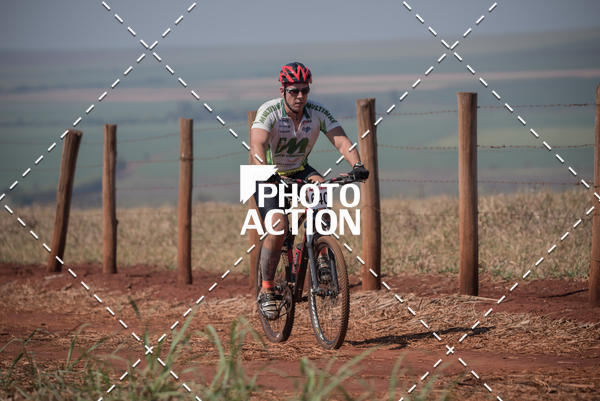 Buy your photos of the eventCROSS DUATHLON on Fotop