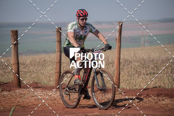 Buy your photos of the eventCROSS DUATHLON on Fotop