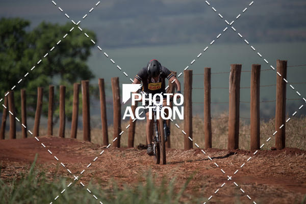 Buy your photos of the eventCROSS DUATHLON on Fotop