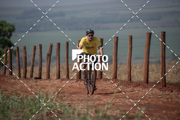Buy your photos of the eventCROSS DUATHLON on Fotop