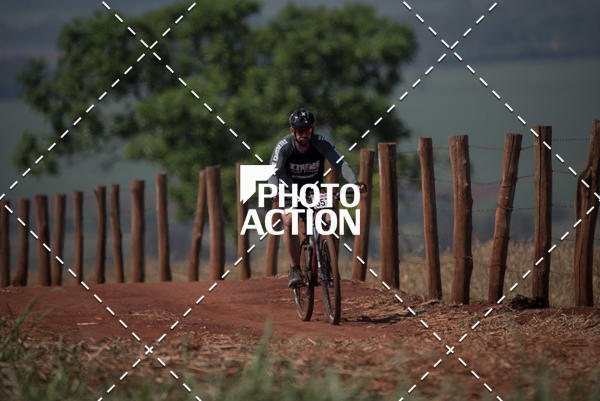 Buy your photos of the eventCROSS DUATHLON on Fotop