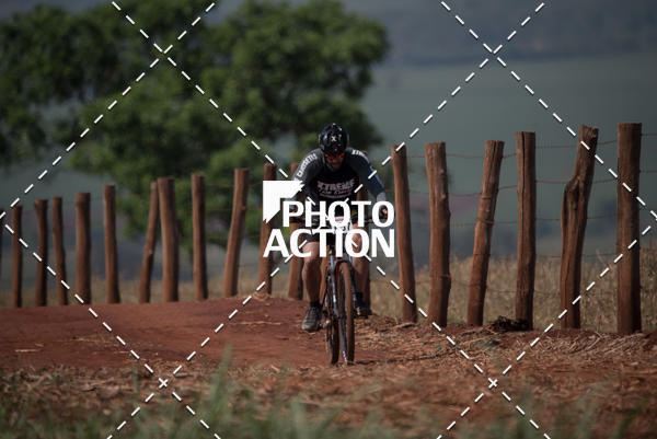 Buy your photos of the eventCROSS DUATHLON on Fotop