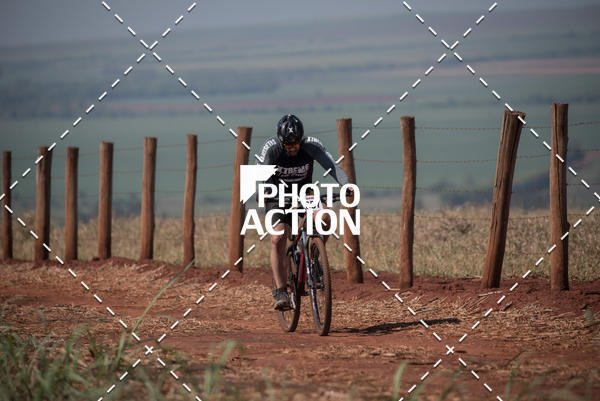 Buy your photos of the eventCROSS DUATHLON on Fotop