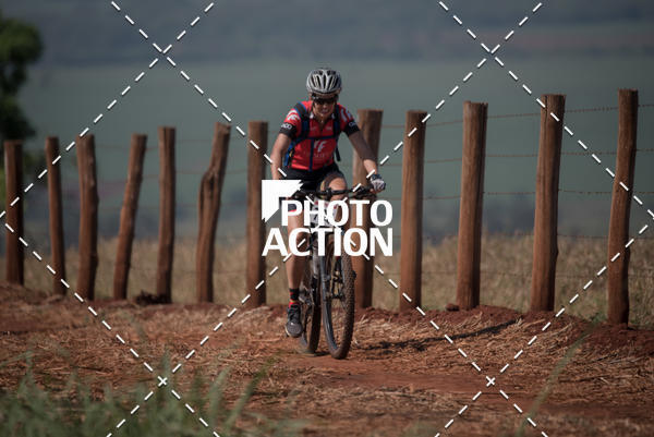 Buy your photos of the eventCROSS DUATHLON on Fotop