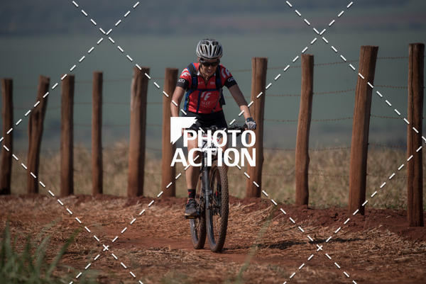 Buy your photos of the eventCROSS DUATHLON on Fotop