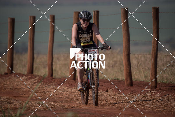 Buy your photos of the eventCROSS DUATHLON on Fotop