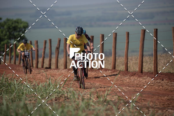 Buy your photos of the eventCROSS DUATHLON on Fotop