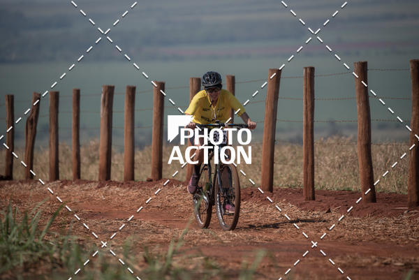 Buy your photos of the eventCROSS DUATHLON on Fotop
