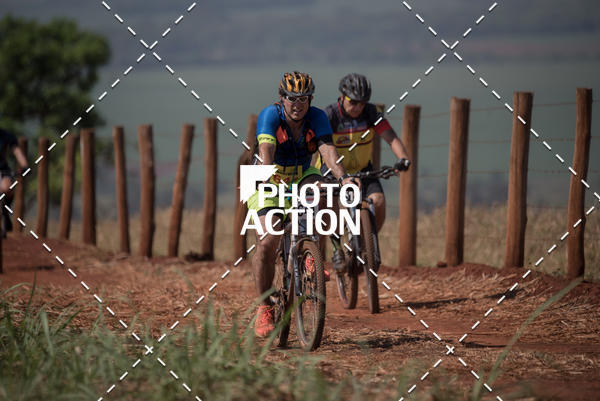 Buy your photos of the eventCROSS DUATHLON on Fotop