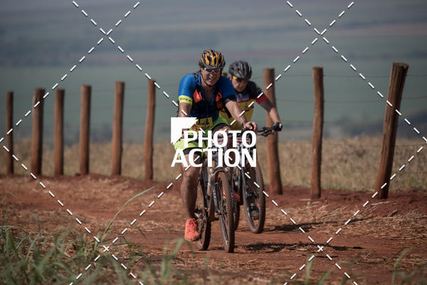 Buy your photos of the eventCROSS DUATHLON on Fotop