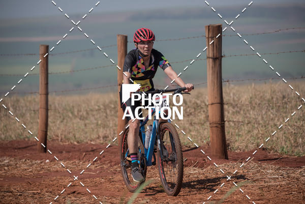 Buy your photos of the eventCROSS DUATHLON on Fotop