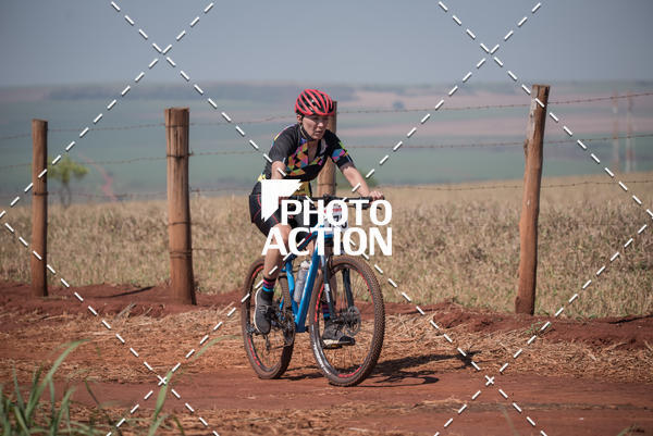 Buy your photos of the eventCROSS DUATHLON on Fotop