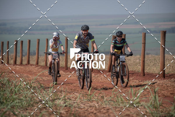 Buy your photos of the eventCROSS DUATHLON on Fotop