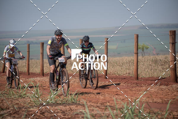 Buy your photos of the eventCROSS DUATHLON on Fotop