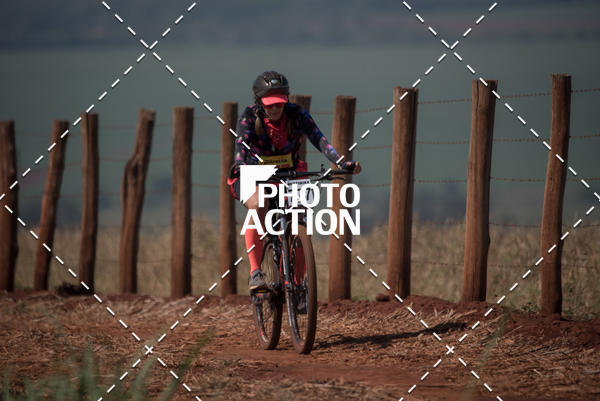 Buy your photos of the eventCROSS DUATHLON on Fotop