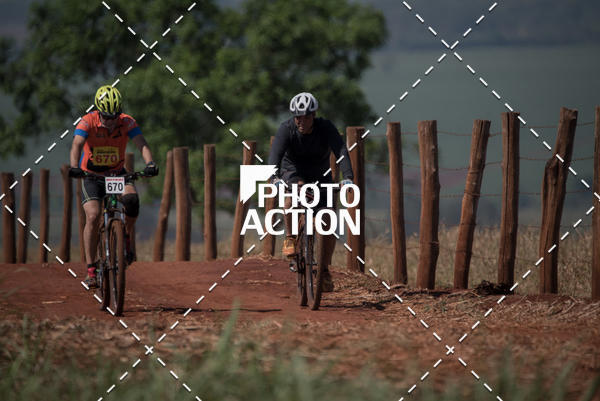 Buy your photos of the eventCROSS DUATHLON on Fotop
