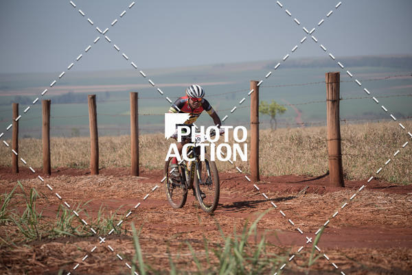 Buy your photos of the eventCROSS DUATHLON on Fotop