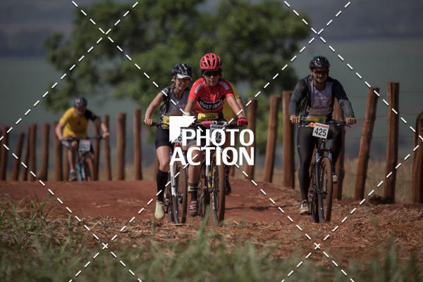 Buy your photos of the eventCROSS DUATHLON on Fotop