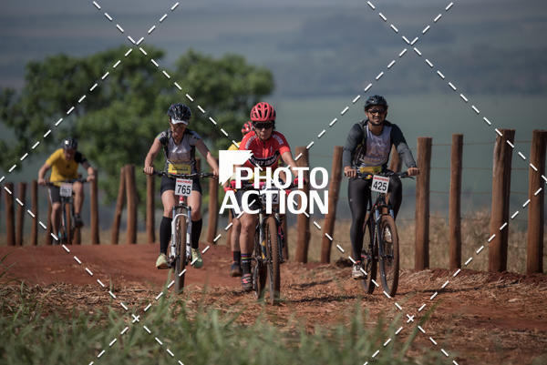 Buy your photos of the eventCROSS DUATHLON on Fotop