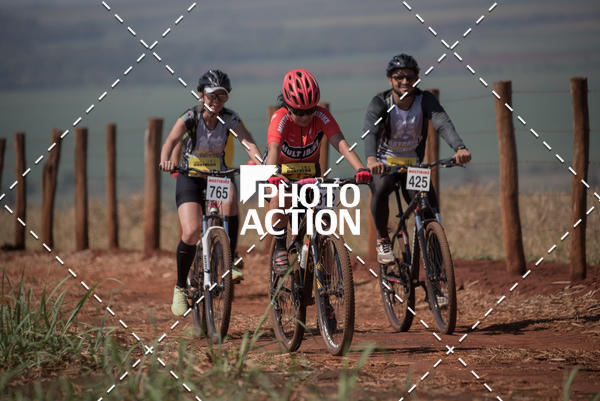 Buy your photos of the eventCROSS DUATHLON on Fotop
