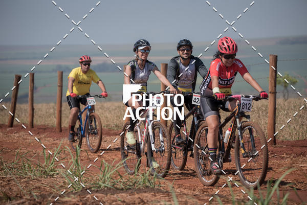 Buy your photos of the eventCROSS DUATHLON on Fotop