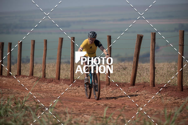 Buy your photos of the eventCROSS DUATHLON on Fotop