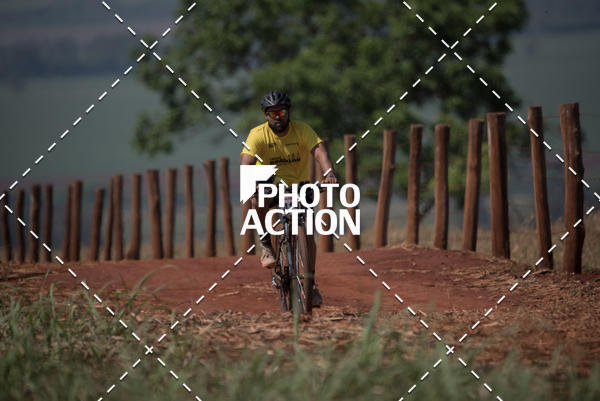 Buy your photos of the eventCROSS DUATHLON on Fotop