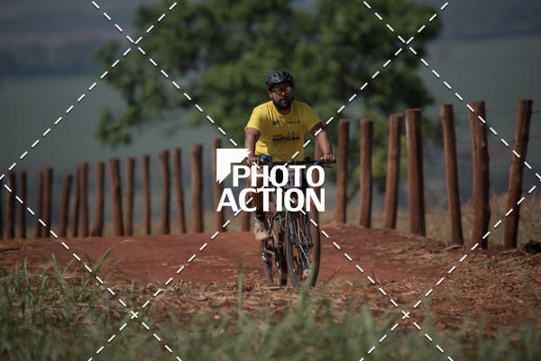 Buy your photos of the eventCROSS DUATHLON on Fotop