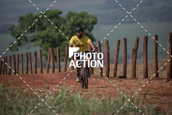 Buy your photos of the eventCROSS DUATHLON on Fotop