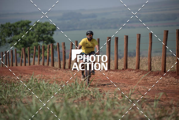 Buy your photos of the eventCROSS DUATHLON on Fotop