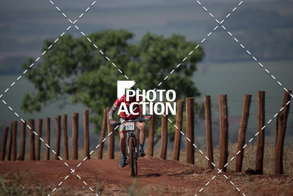 Buy your photos of the eventCROSS DUATHLON on Fotop