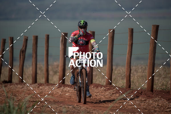 Buy your photos of the eventCROSS DUATHLON on Fotop