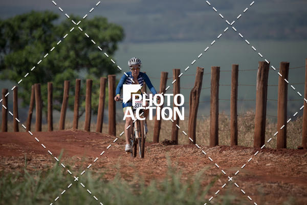 Buy your photos of the eventCROSS DUATHLON on Fotop
