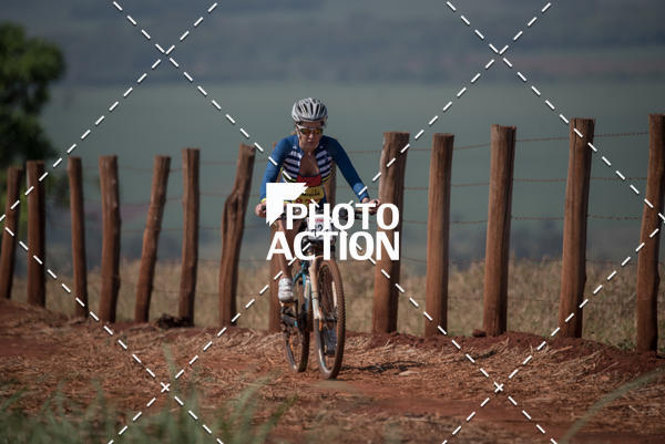 Buy your photos of the eventCROSS DUATHLON on Fotop