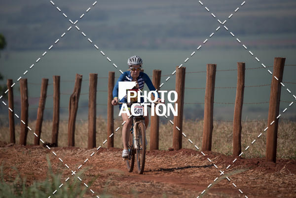Buy your photos of the eventCROSS DUATHLON on Fotop
