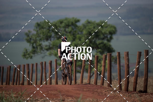 Buy your photos of the eventCROSS DUATHLON on Fotop