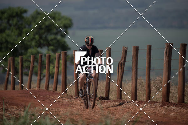 Buy your photos of the eventCROSS DUATHLON on Fotop
