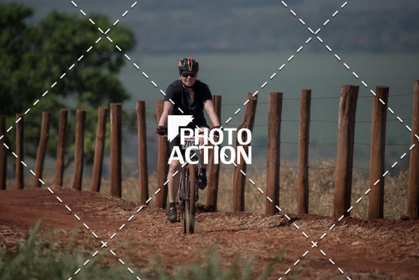 Buy your photos of the eventCROSS DUATHLON on Fotop