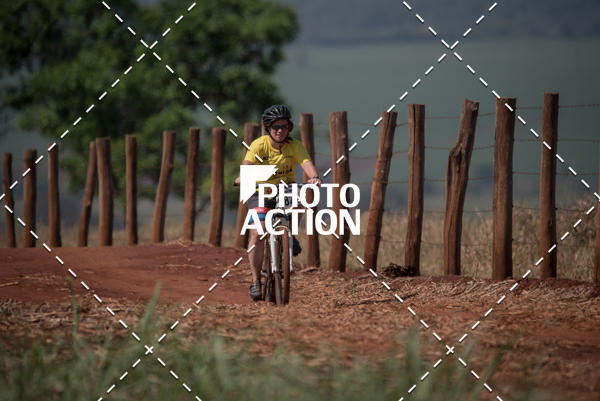 Buy your photos of the eventCROSS DUATHLON on Fotop