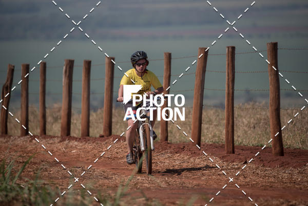 Buy your photos of the eventCROSS DUATHLON on Fotop