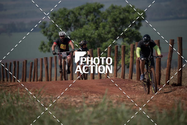 Buy your photos of the eventCROSS DUATHLON on Fotop