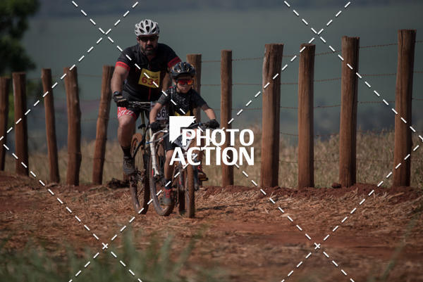Buy your photos of the eventCROSS DUATHLON on Fotop