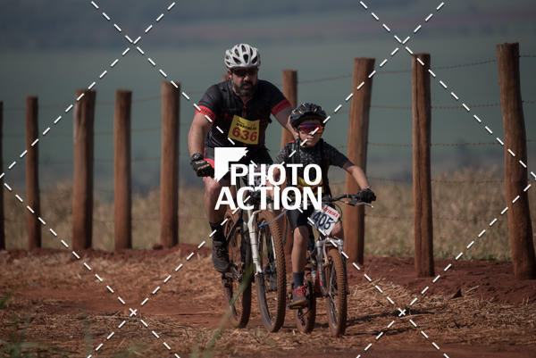 Buy your photos of the eventCROSS DUATHLON on Fotop