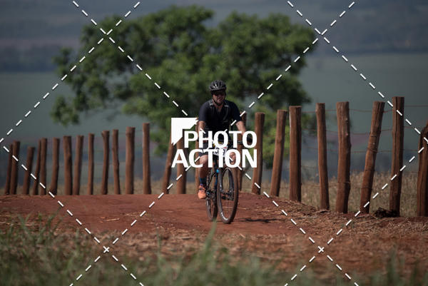 Buy your photos of the eventCROSS DUATHLON on Fotop